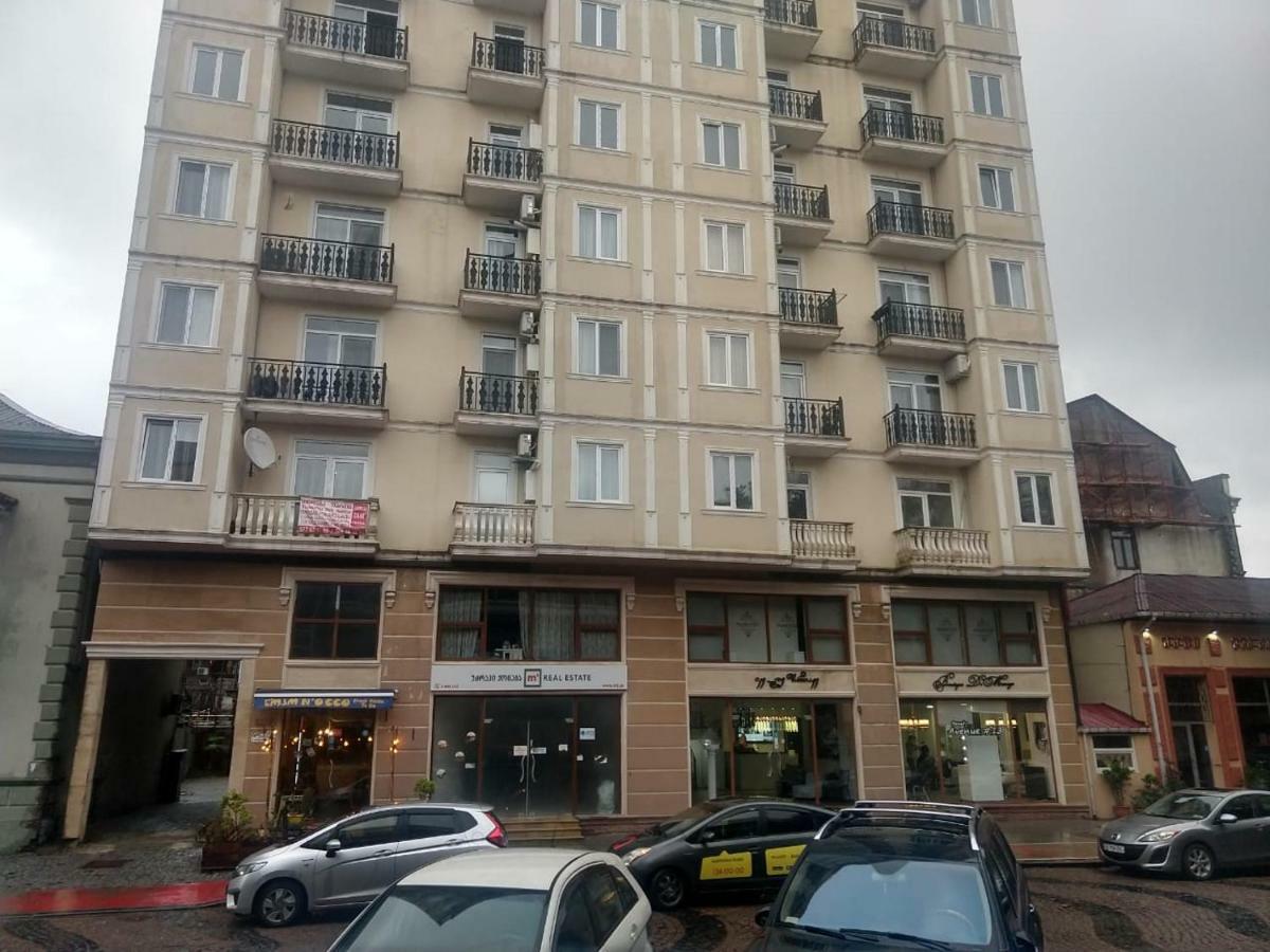 Apartment By The Sheraton Μπατούμι Εξωτερικό φωτογραφία